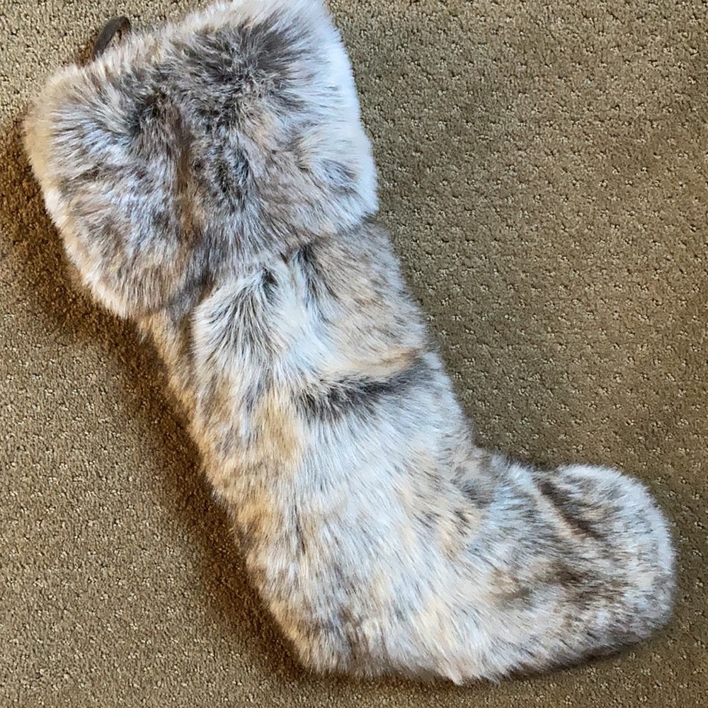 Faux fur stocking - Picture 3 of 3